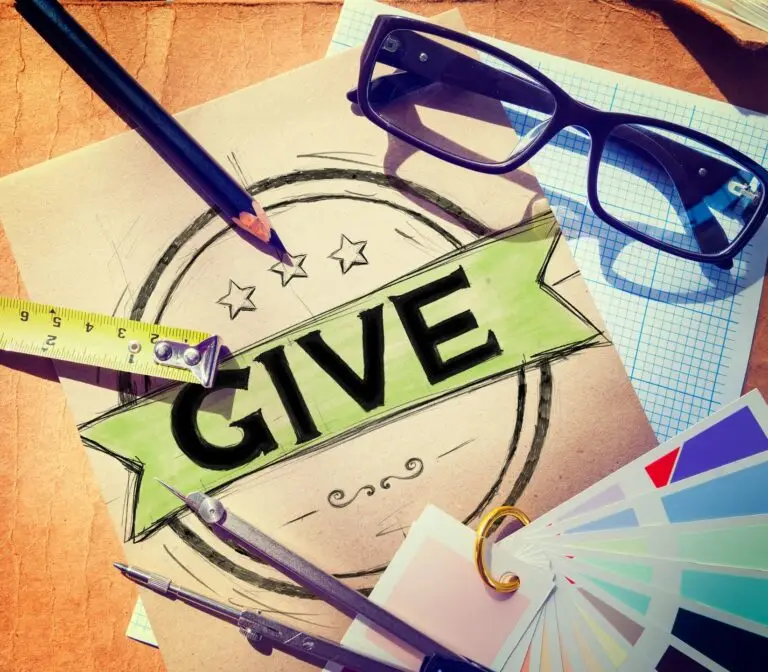 Give to your community with Lymytless Foundation